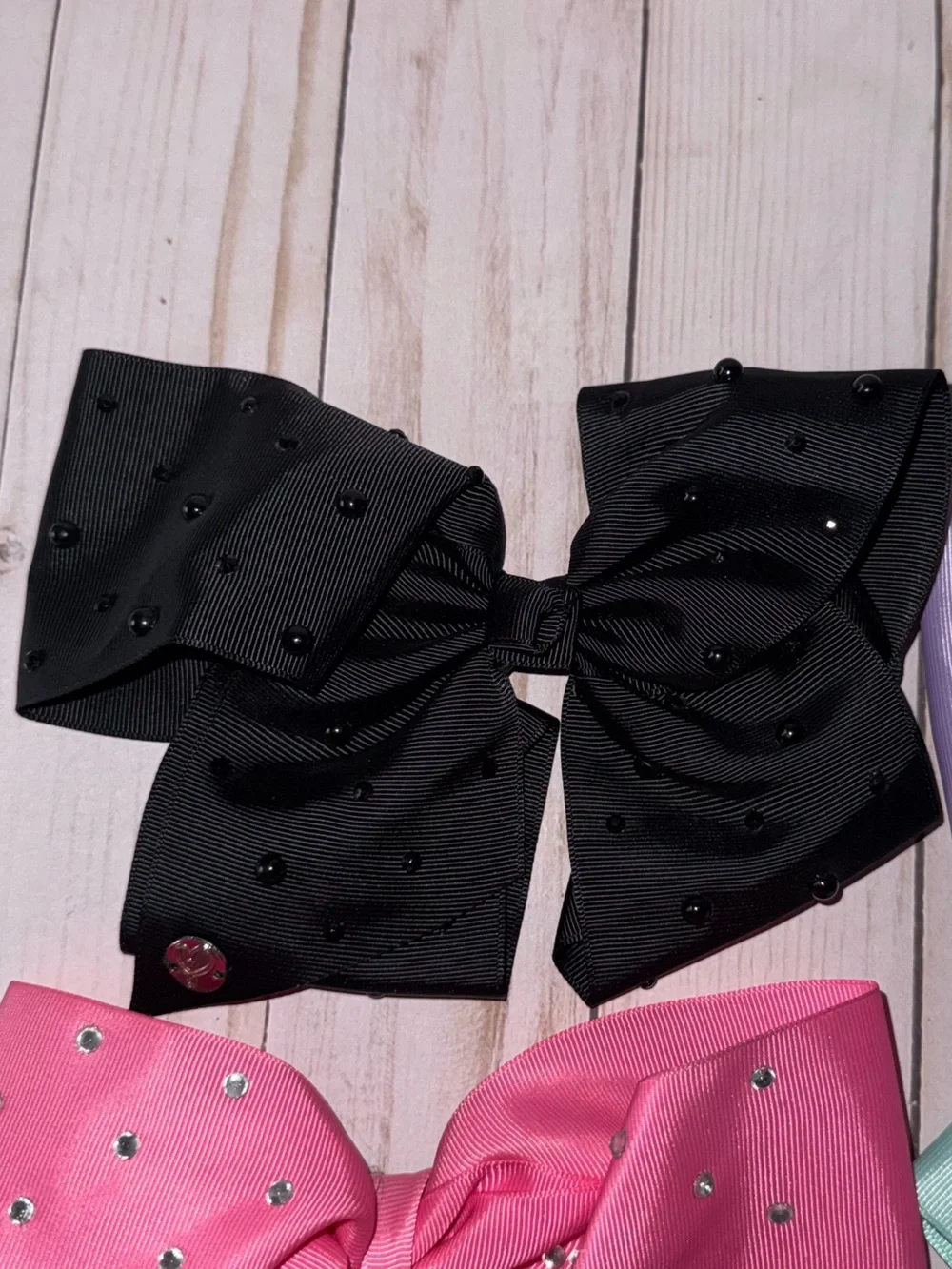 Jojo bows
